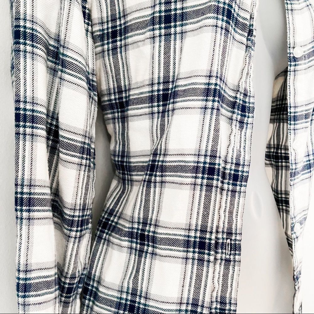 🫐 AMERICAN EAGLE | Blue Plaid Super Soft Cardigan Sweater - Picture 6 of 11
